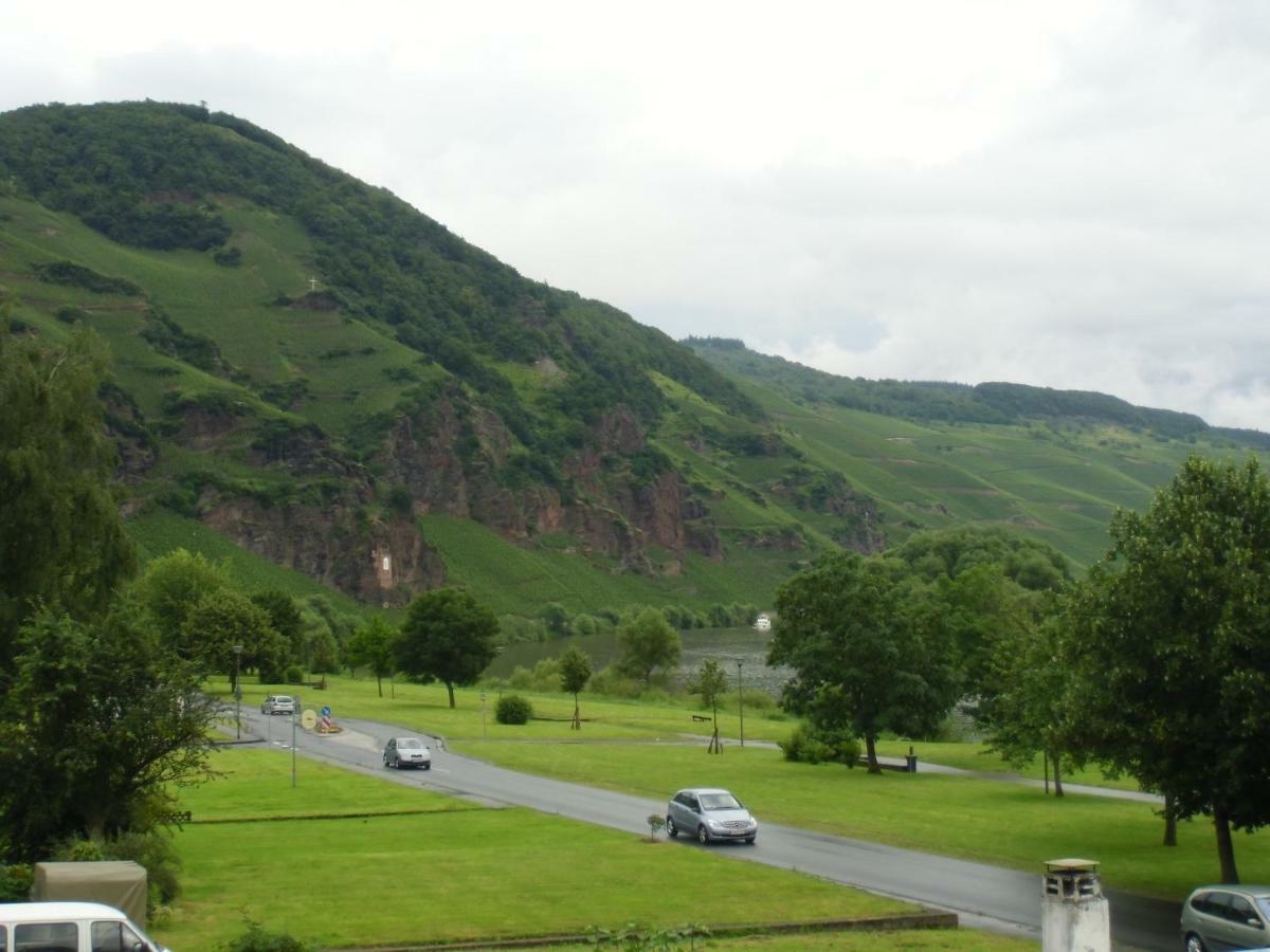 Mosel Ferienwohnung Uerzig Exterior photo